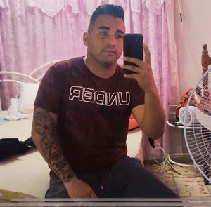 Meet your Posher, Ernesto